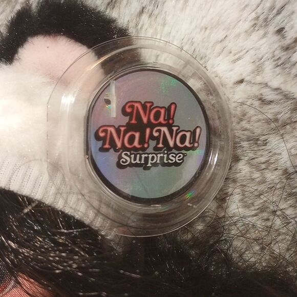 Na ! Na ! Na! Surprise Series 4 Juli Joyful Plush Doll - Picture 3 of 10